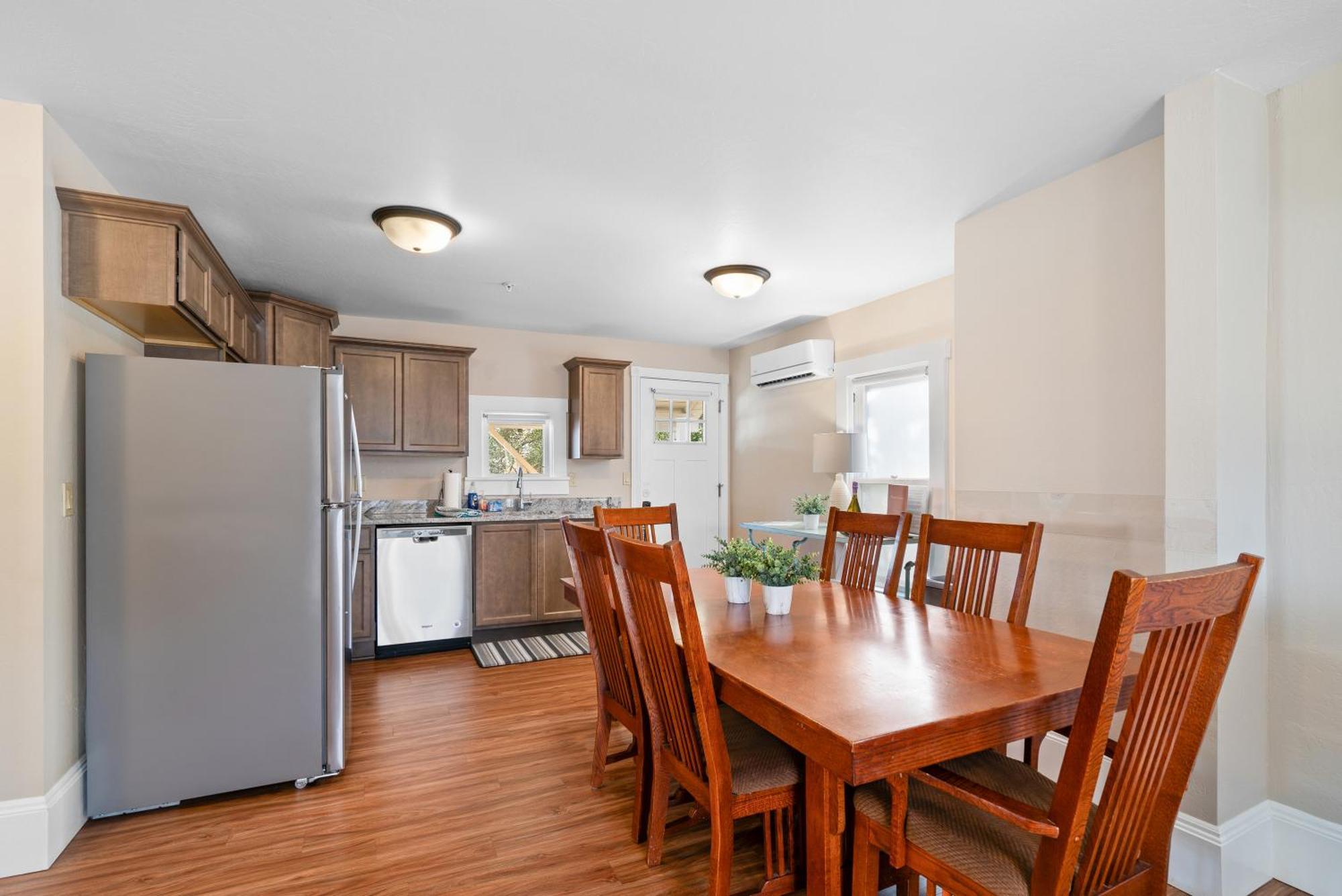 Pioneer Vacation Rentals - Pioneer North Suite Downtown Ashland Dış mekan fotoğraf